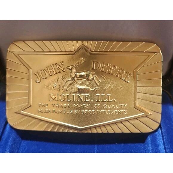 1984 LIMITED EDITION JOHN DEERE BELT BUCKLE 1936 HISTORICAL TRADEMARK #5083 main image 7